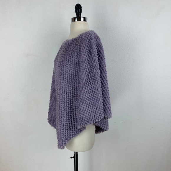 Black Rivet Lavender Purple Faux Fur Fluffy Poncho Size L/XL Boho Gypsy Festival - Picture 4 of 8